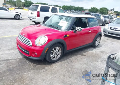 2011 Mini Cooper из США, поврежденный, VIN WMWSU3C58BT091989